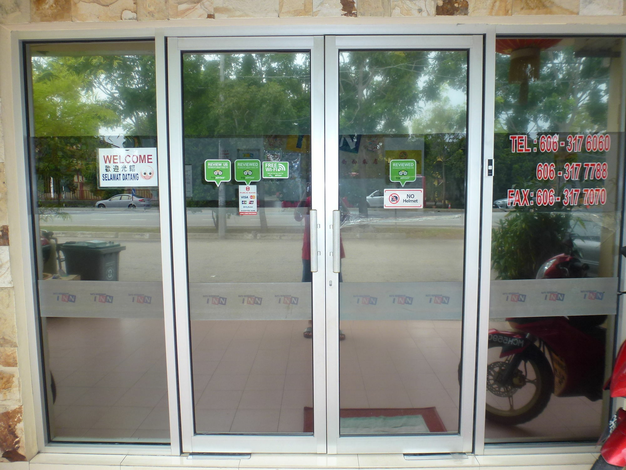 Batu Berendam Inn Kampong Sungai Putat 外观 照片